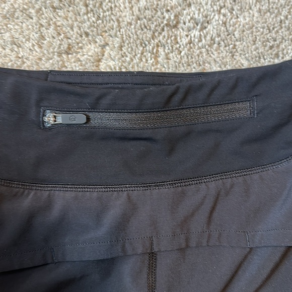 Lululemon Speed Up High-Rise Lined Short 2.5” Size 4 Black - Picture 4 of 7